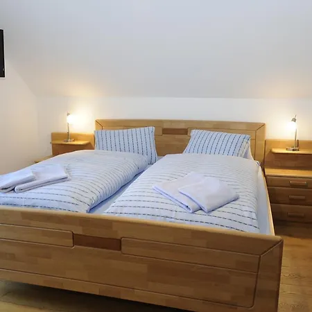 Gaestehaus Maria Trattner Hotel 3*